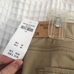*NWT* Hollister khaki boot cut pants